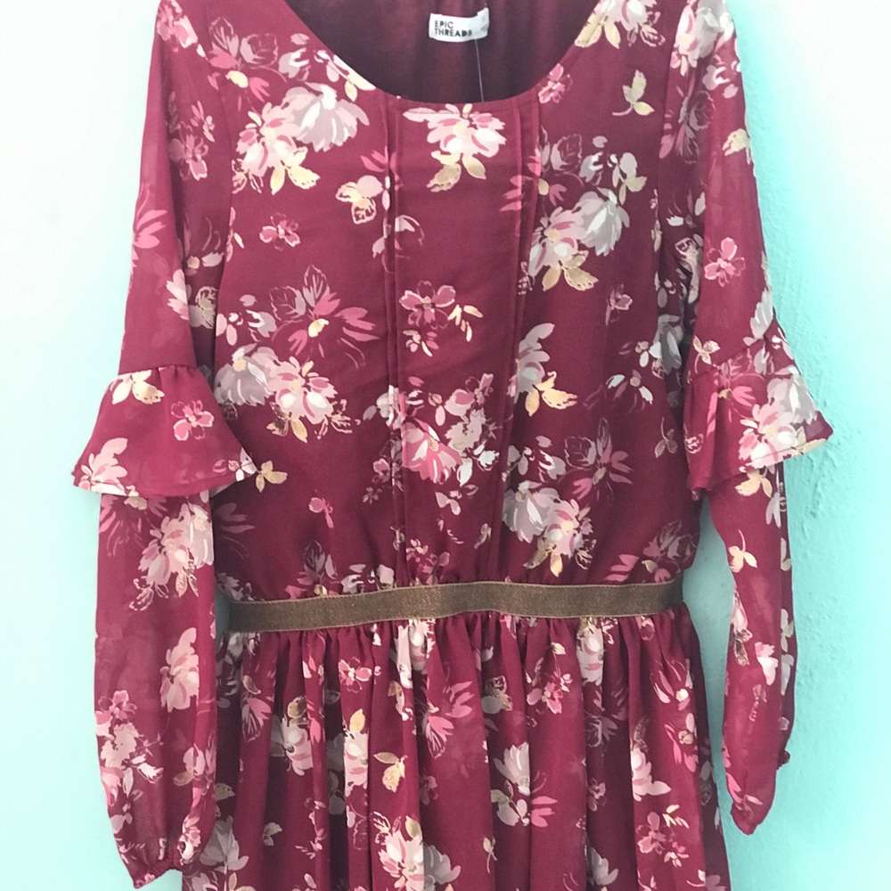 NWT coral dress with gold size M epic threads